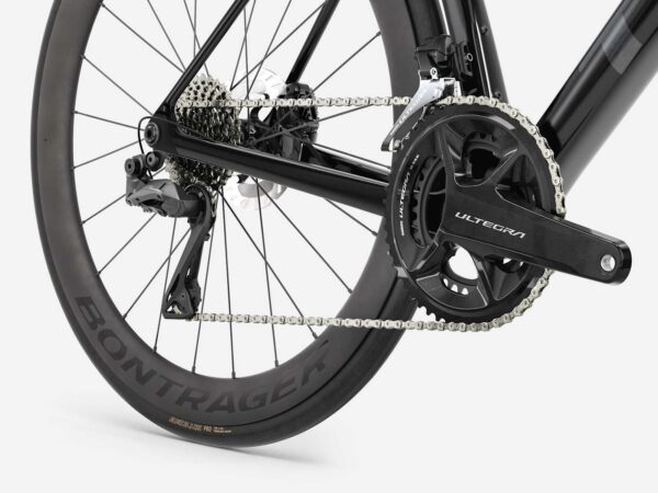 Trek Madone SL 7 Gen 8 2026-2027 (Gloss Dark Star/Matte Deep Smoke)
