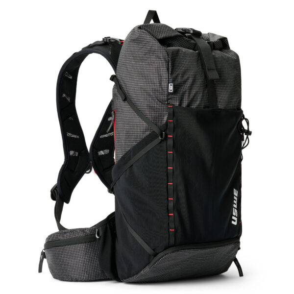USWE-Rolltop-VST-18L-Daypack-1.jpg