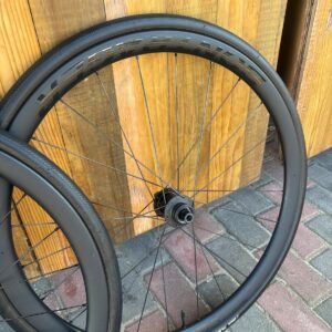 Pre-owned Bontrager Aeolus Elite 35 TLR Disc wheelset with Vittoria Rubino Pro tyres