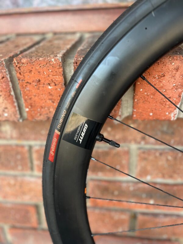 Pre-owned Giant Propel Advanced 1 Medium – SLR 2 hookless rim with Vittoria Rubino tyre