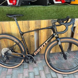 Pre-owned Giant Revolt Advanced 2026 Large – side view