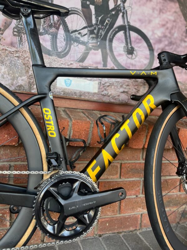 Pre-owned Factor Ostro VAM Gold Medal Ultegra Di2 – frame and Ultegra crankset