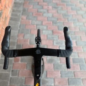 Pre-owned Factor Ostro VAM Gold Medal Ultegra Di2 – Black Inc integrated barstem