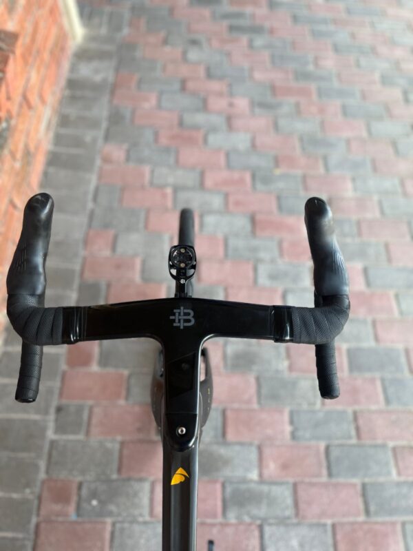 Pre-owned Factor Ostro VAM Gold Medal Ultegra Di2 – Black Inc integrated barstem