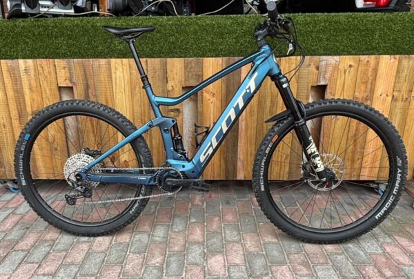 Pre-owned Scott Genius eRIDE 920 e-MTB size Large, side view